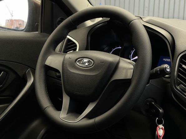Lada (ВАЗ) XRAY I с пробегом 2018 года, цена 657 000 рублей, 142006 км, хэтчбек, Автокод Объявления