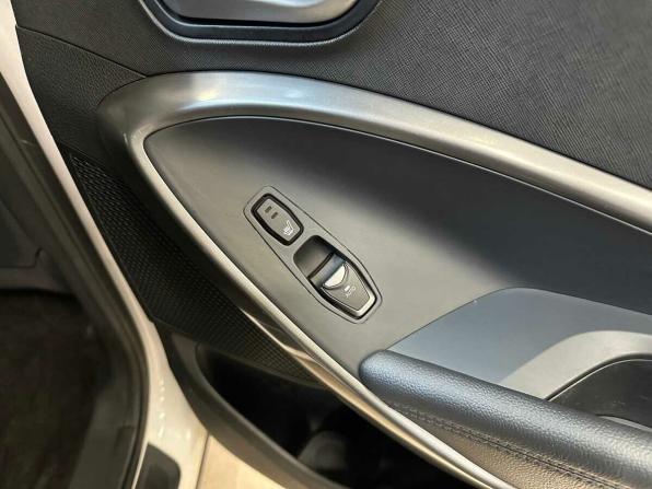 Hyundai Santa Fe III Рестайлинг с пробегом 2017 года, цена 1 725 000 рублей, 220718 км, внедорожник, Автокод Объявления