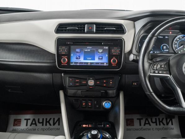 Nissan Leaf II (ZE1) с пробегом 2017 года, цена 1 740 000 рублей, 108264 км, хэтчбек, Автокод Объявления