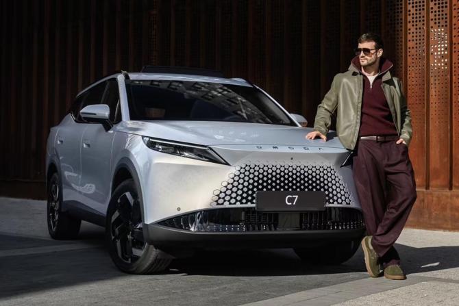 Новый Omoda C7 2026 года, цена 3 299 000 рублей, внедорожник, Автокод Объявления