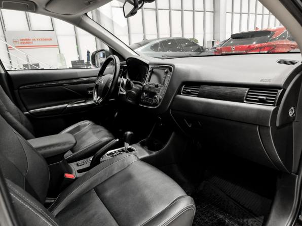 Mitsubishi Outlander III Рестайлинг с пробегом 2015 года, цена 2 220 000 рублей, 129389 км, внедорожник, Автокод Объявления