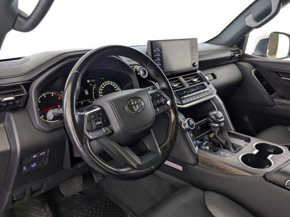 Toyota Land Cruiser 300 Series с пробегом 2021 года, цена 9 500 000 рублей, 52262 км, внедорожник, Автокод Объявления