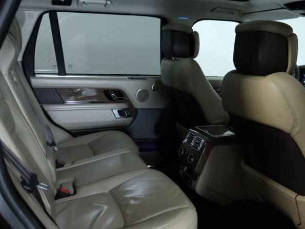 Land Rover Range Rover IV Рестайлинг с пробегом 2019 года, цена 6 732 000 рублей, 151970 км, внедорожник, Автокод Объявления