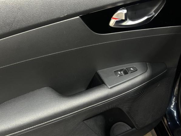 Kia Cerato IV с пробегом 2021 года, цена 1 950 000 рублей, 103516 км, седан, Автокод Объявления