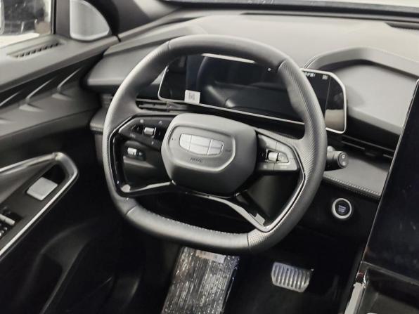 Geely Cityray с пробегом 2024 года, цена 2 399 000 рублей, 9739 км, внедорожник, Автокод Объявления