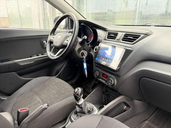 Kia Rio III с пробегом 2011 года, цена 475 000 рублей, 370000 км, седан, Автокод Объявления