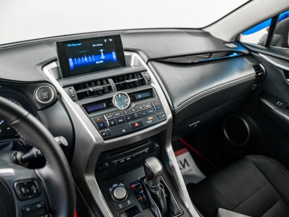 Lexus NX I с пробегом 2015 года, цена 2 470 000 рублей, 98264 км, внедорожник, Автокод Объявления