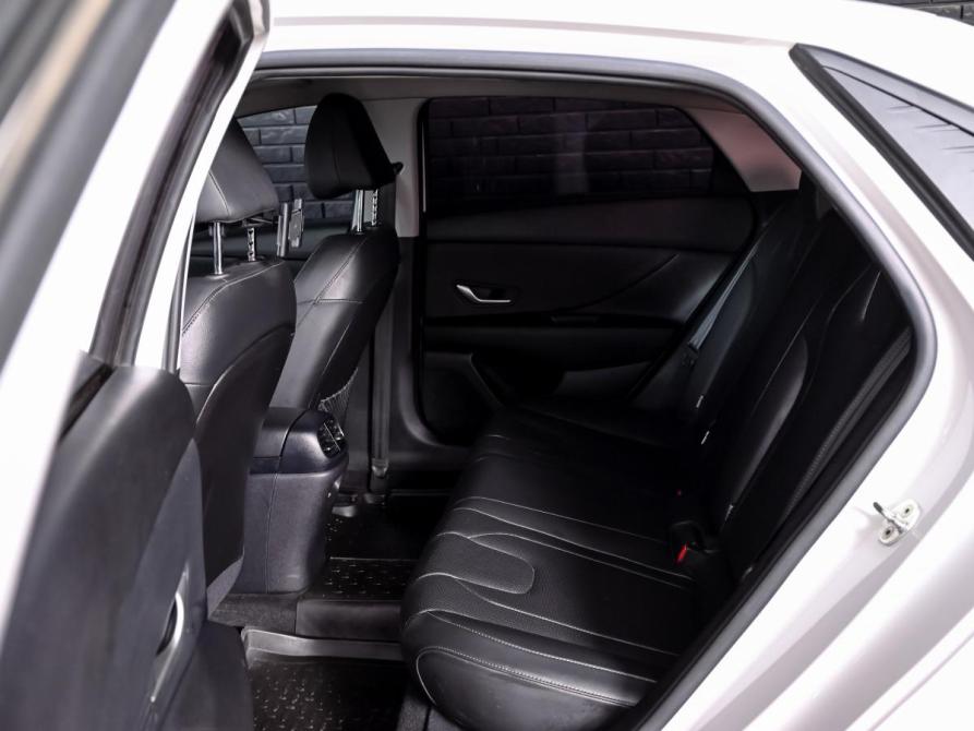 Hyundai Elantra VII (CN7) Екатеринбург  - изображение 17
