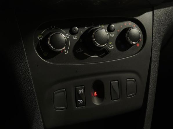 Renault Sandero II с пробегом 2014 года, цена 790 000 рублей, 108173 км, хэтчбек, Автокод Объявления