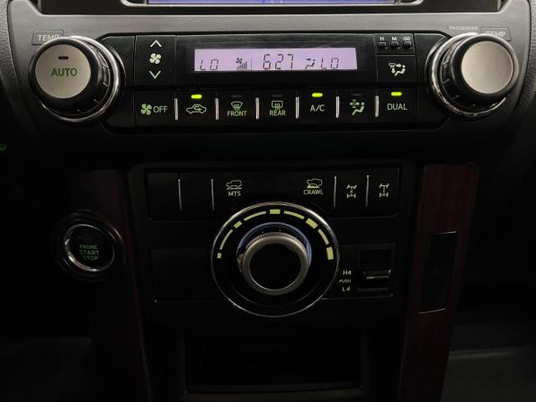 Toyota Land Cruiser Prado 150 Series Рестайлинг 1 с пробегом 2015 года, цена 3 470 000 рублей, 189809 км, внедорожник, Автокод Объявления