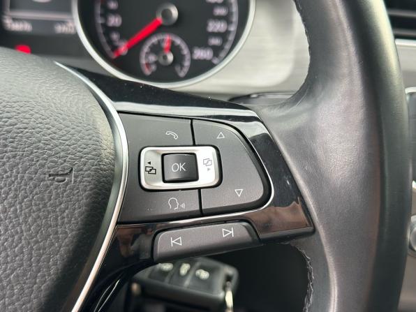 Volkswagen Golf VII с пробегом 2013 года, цена 1 360 000 рублей, 138000 км, хэтчбек, Автокод Объявления