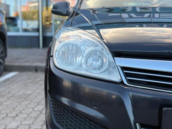 Opel Astra H Рестайлинг с пробегом 2011 года, цена 512 000 рублей, 232727 км, универсал, Автокод Объявления