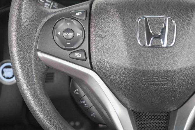 Honda Fit III Рестайлинг с пробегом 2019 года, цена 1 399 000 рублей, 45000 км, хэтчбек, Автокод Объявления