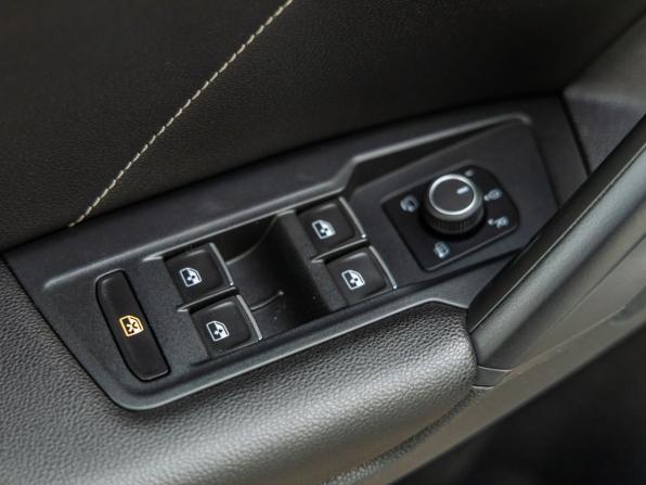 Volkswagen Tiguan II Рестайлинг с пробегом 2021 года, цена 3 948 000 рублей, 40232 км, внедорожник, Автокод Объявления