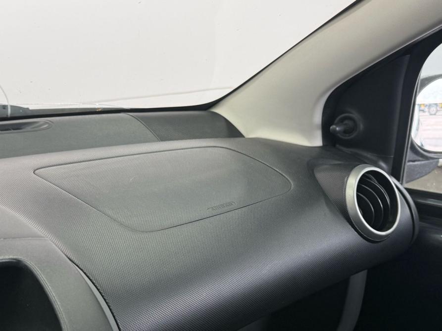 Peugeot 107 I Уфа  - изображение 13