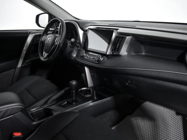 Toyota RAV4 IV (XA40) Рестайлинг с пробегом 2018 года, цена 2 399 000 рублей, 84815 км, внедорожник, Автокод Объявления