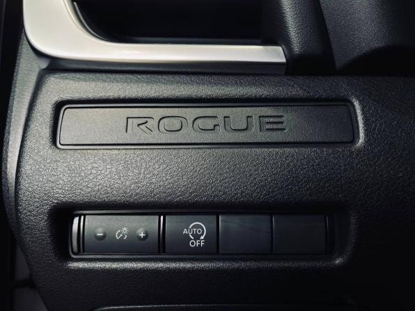 Nissan Rogue III с пробегом 2023 года, цена 2 669 900 рублей, 50195 км, внедорожник, Автокод Объявления