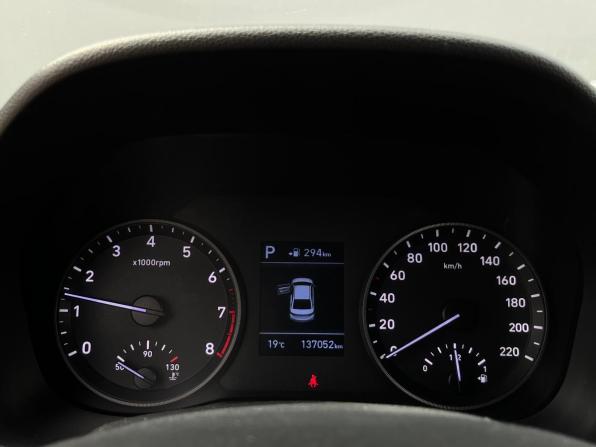 Hyundai Solaris II с пробегом 2017 года, цена 1 167 300 рублей, 137052 км, седан, Автокод Объявления