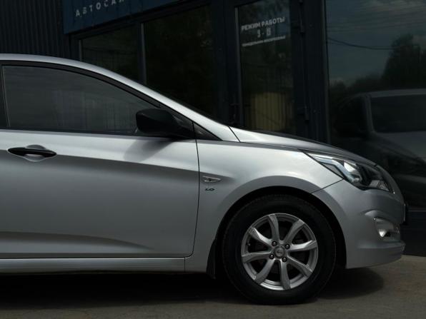 Hyundai Solaris I Рестайлинг с пробегом 2015 года, цена 899 000 рублей, 90000 км, хэтчбек, Автокод Объявления