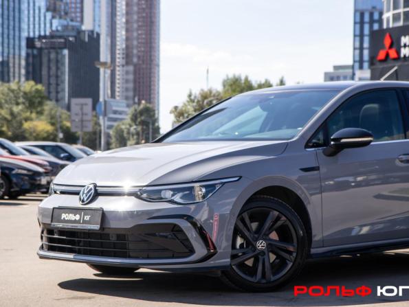 Volkswagen Golf VIII с пробегом 2021 года, цена 2 458 000 рублей, 63754 км, хэтчбек, Автокод Объявления