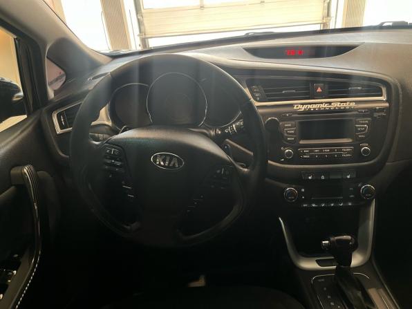 Kia Ceed II Рестайлинг с пробегом 2017 года, цена 929 000 рублей, 258000 км, хэтчбек, Автокод Объявления