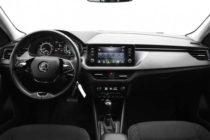 Skoda Rapid II с пробегом 2022 года, цена 1 495 000 рублей, 88170 км, лифтбек, Автокод Объявления