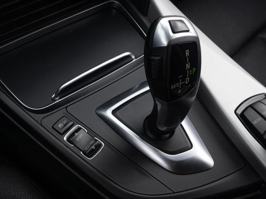 BMW 3 серии VI (F3x) Рестайлинг Сочи  - изображение 18