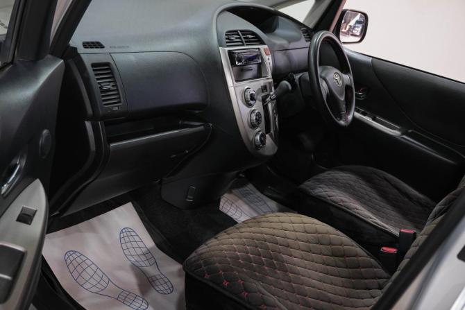 Toyota Ractis I с пробегом 2009 года, цена 699 000 рублей, 133000 км, хэтчбек, Автокод Объявления