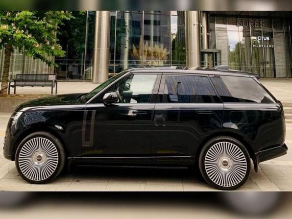 Land Rover Range Rover V с пробегом 2024 года, цена 19 650 000 рублей, 13000 км, внедорожник, Автокод Объявления