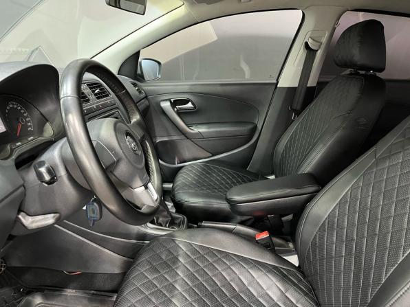 Volkswagen Polo V Рестайлинг с пробегом 2015 года, цена 550 000 рублей, 170933 км, седан, Автокод Объявления