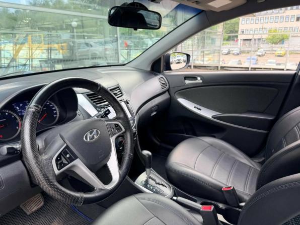 Hyundai Solaris I с пробегом 2013 года, цена 689 000 рублей, 138937 км, седан, Автокод Объявления