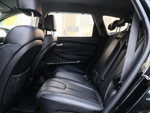 Hyundai Santa Fe IV Рестайлинг с пробегом 2021 года, цена 3 850 000 рублей, 68935 км, внедорожник, Автокод Объявления