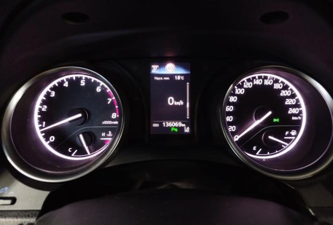 Toyota Camry VII (XV50) Рестайлинг 2 с пробегом 2018 года, цена 2 650 000 рублей, 136069 км, седан, Автокод Объявления