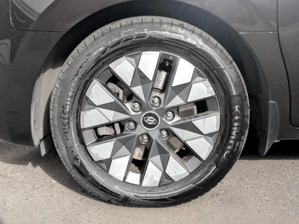 Hyundai Staria I с пробегом 2023 года, цена 4 850 000 рублей, 48774 км, минивэн, Автокод Объявления