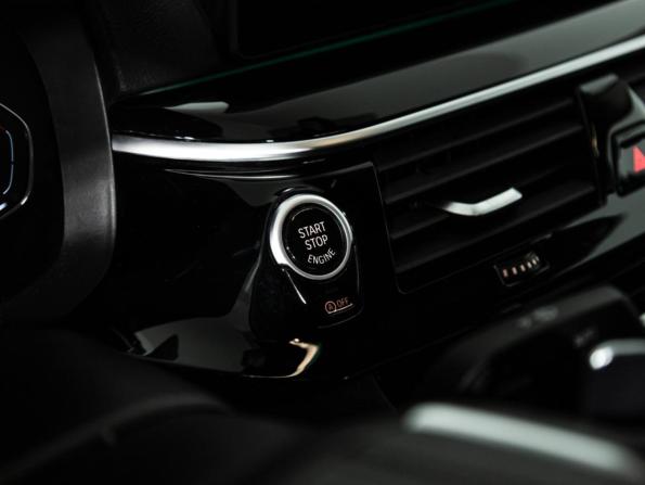 BMW 5 серии VII (G30/G31/G38) Рестайлинг с пробегом 2020 года, цена 2 999 700 рублей, 196979 км, седан, Автокод Объявления