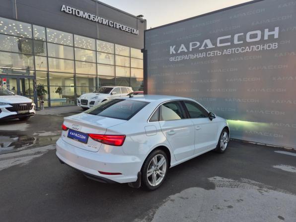 Audi A3 III (8V) Рестайлинг с пробегом 2019 года, цена 2 240 000 рублей, 40213 км, седан, Автокод Объявления