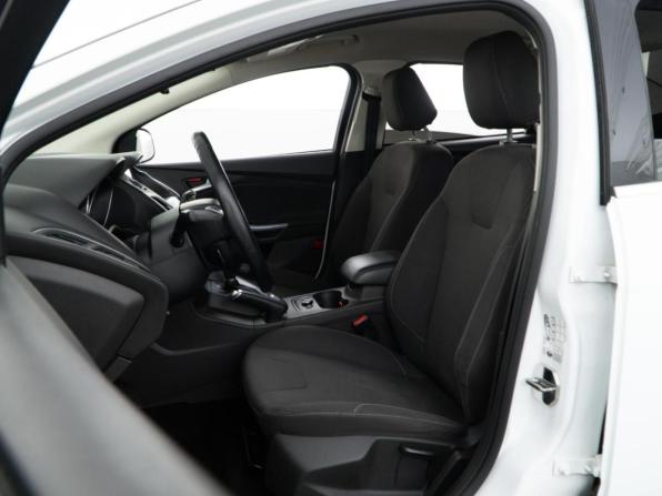 Ford Focus III с пробегом 2014 года, цена 949 046 рублей, 155167 км, седан, Автокод Объявления