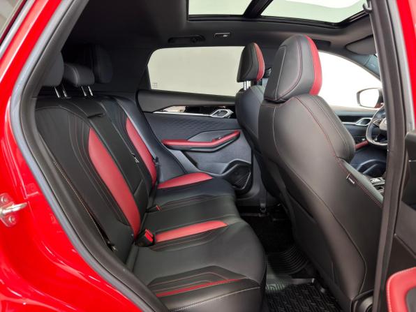 Geely Coolray I Рестайлинг с пробегом 2023 года, цена 2 080 000 рублей, 48006 км, внедорожник, Автокод Объявления