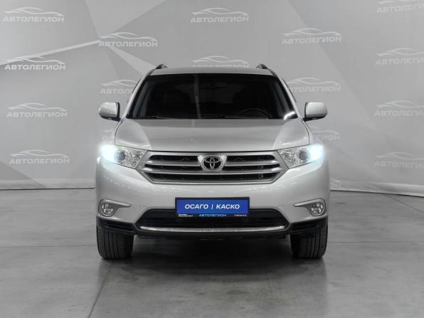 Toyota Highlander II (XU40) Рестайлинг с пробегом 2011 года, цена 1 999 000 рублей, 186179 км, внедорожник, Автокод Объявления
