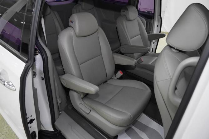 Kia Carnival III с пробегом 2020 года, цена 1 939 000 рублей, 62914 км, минивэн, Автокод Объявления