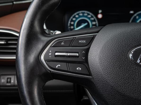 Hyundai Santa Fe IV Рестайлинг с пробегом 2021 года, цена 4 150 000 рублей, 88450 км, внедорожник, Автокод Объявления
