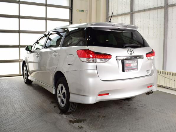 Toyota Wish II с пробегом 2011 года, цена 1 369 995 рублей, 126934 км, минивэн, Автокод Объявления