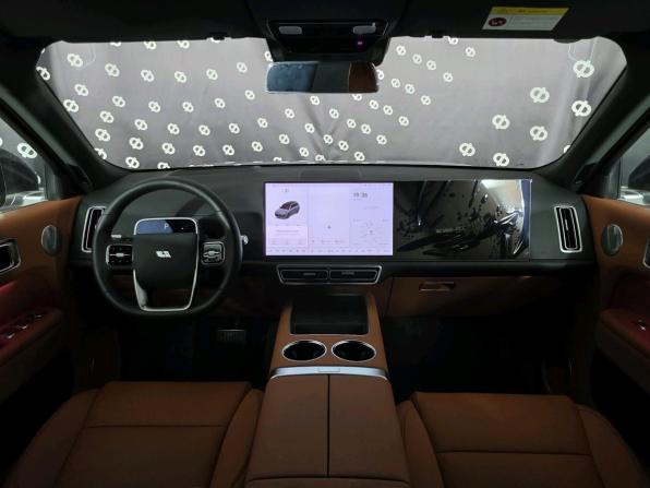 Li Auto (Lixiang) L9 I Рестайлинг с пробегом 2024 года, цена 8 800 000 рублей, 17 км, внедорожник, Автокод Объявления