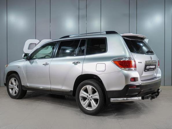 Toyota Highlander II (XU40) Рестайлинг с пробегом 2011 года, цена 1 509 000 рублей, 367694 км, внедорожник, Автокод Объявления