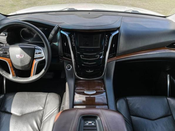 Cadillac Escalade IV с пробегом 2018 года, цена 4 599 000 рублей, 163807 км, внедорожник, Автокод Объявления