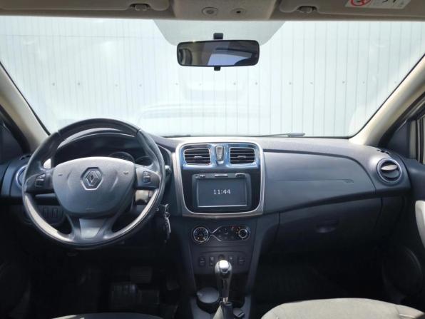 Renault Sandero II с пробегом 2016 года, цена 949 000 рублей, 114422 км, хэтчбек, Автокод Объявления