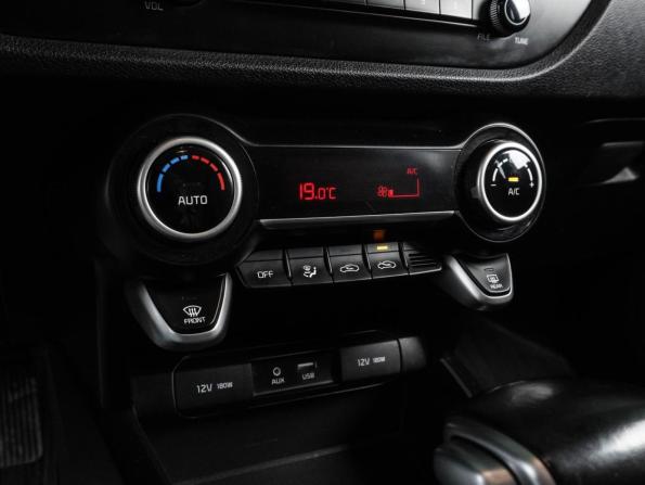 Kia Rio IV с пробегом 2019 года, цена 1 498 000 рублей, 98486 км, седан, Автокод Объявления