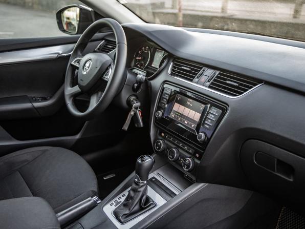 Skoda Octavia III (A7) с пробегом 2014 года, цена 1 048 000 рублей, 298092 км, лифтбек, Автокод Объявления