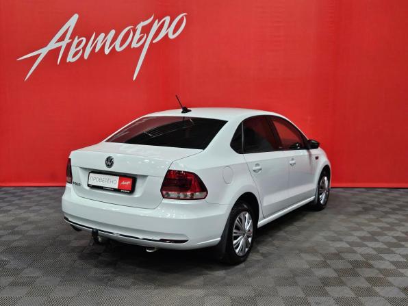 Volkswagen Polo V Рестайлинг с пробегом 2017 года, цена 945 000 рублей, 160138 км, седан, Автокод Объявления