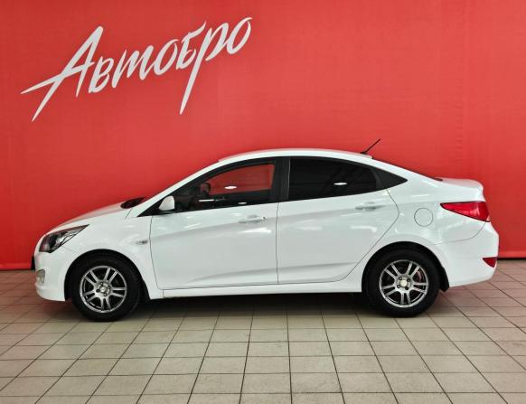 Hyundai Solaris I Рестайлинг с пробегом 2015 года, цена 990 000 рублей, 161422 км, седан, Автокод Объявления
